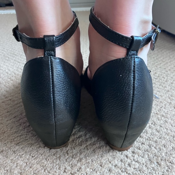 Like new black wedge sandals with ankle straps - Picture 3 of 5
